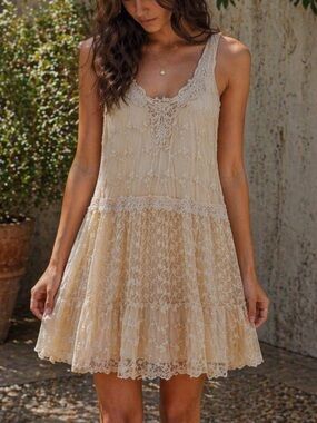 farm rio macaw bloom tie shoulder tiered mini dress FARM Rio Macaw Bloom Off-White Mini Dress